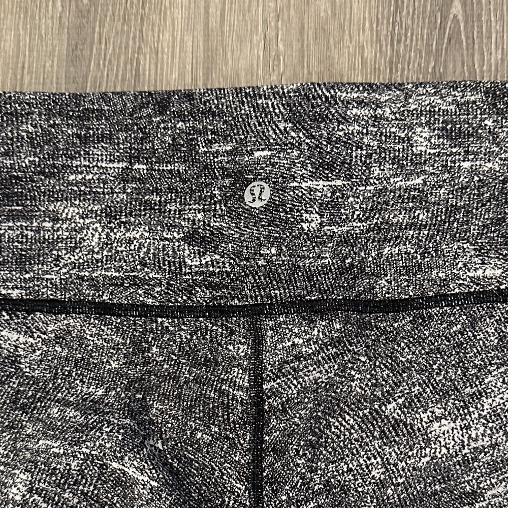 Lululemon Sz 4 Wunder Under Hi Rise 7/8 Tight Workout Athletic Women’s Leggins - Picture 4 of 9
